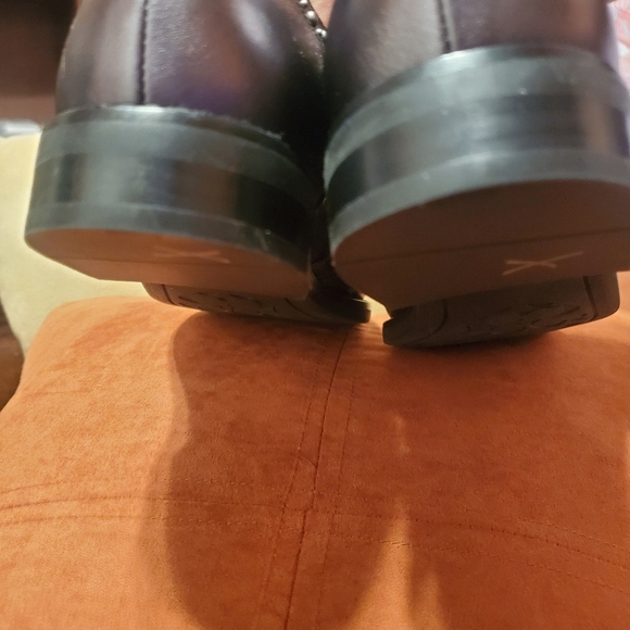 Beautiful Coach Loafers - Picture 7 of 8